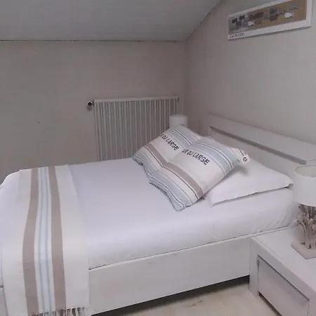 Le Marais Picotin Bed & Breakfast 3*