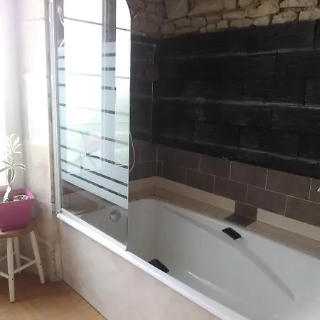 Le Marais Picotin Bed & Breakfast 3*