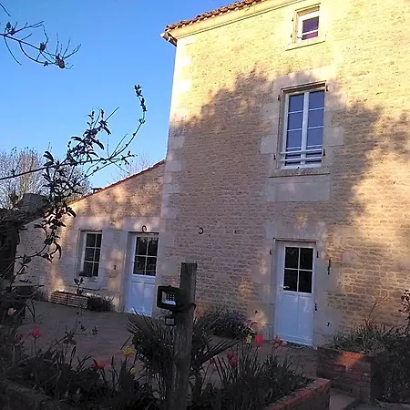 Le Marais Picotin Отель типа 