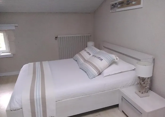 Le Marais Picotin לינה וארוחת בוקר 3*