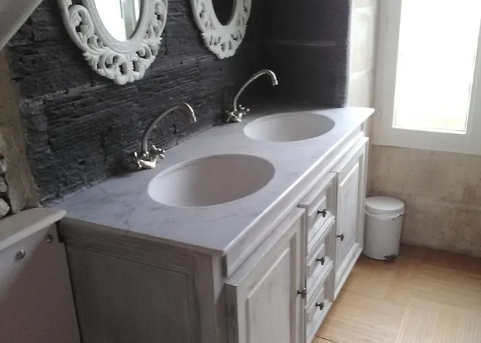 Le Marais Picotin לינה וארוחת בוקר 3*